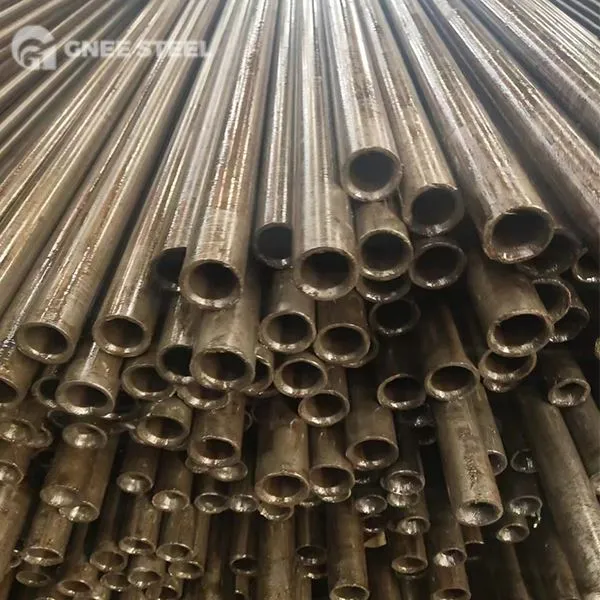 15С10 Благе челичне цеви и цеви